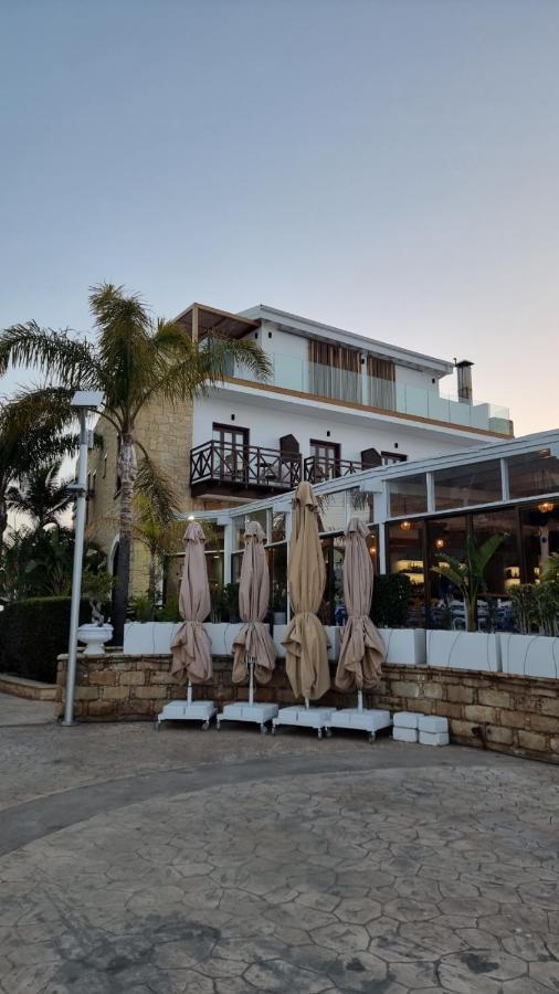 Y & P Latchi Hotel المظهر الخارجي الصورة