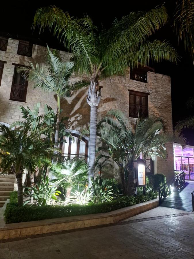 Y & P Latchi Hotel المظهر الخارجي الصورة